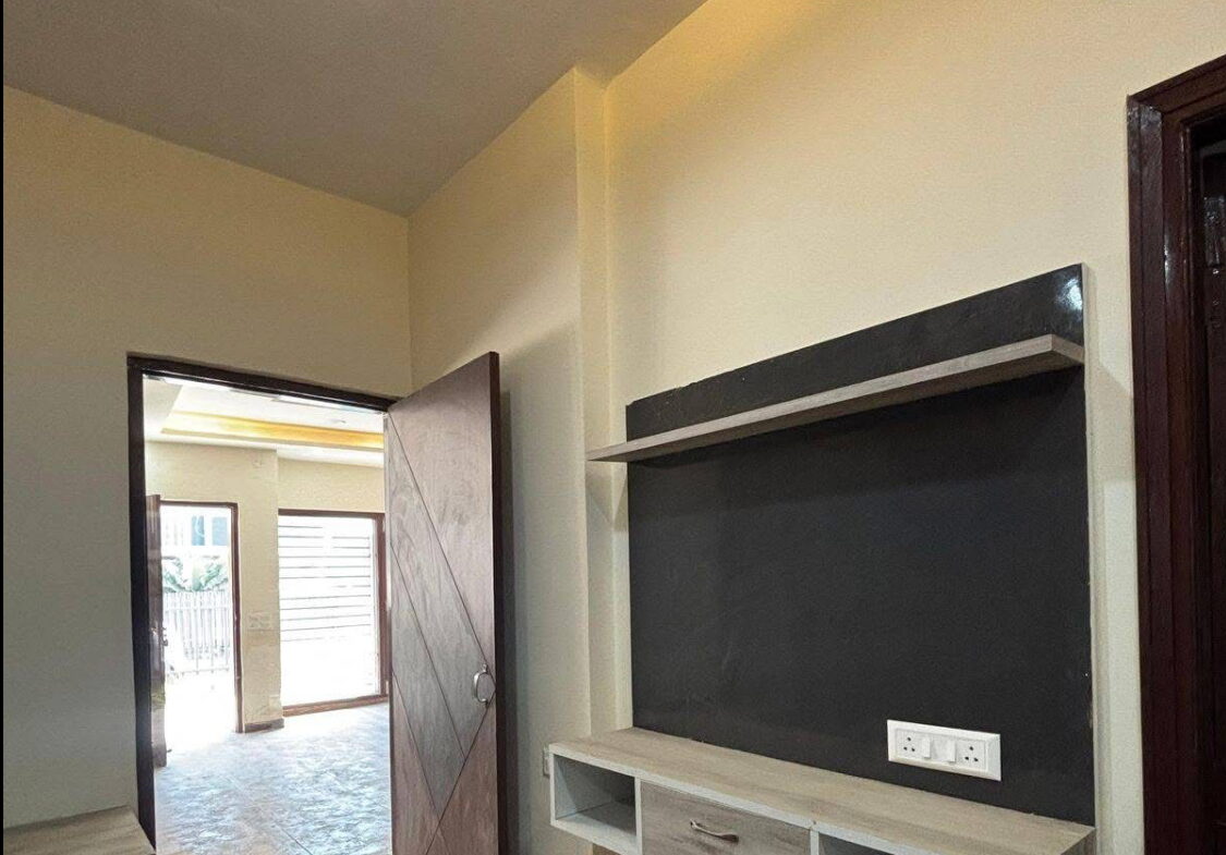Independent house for sale in Agra