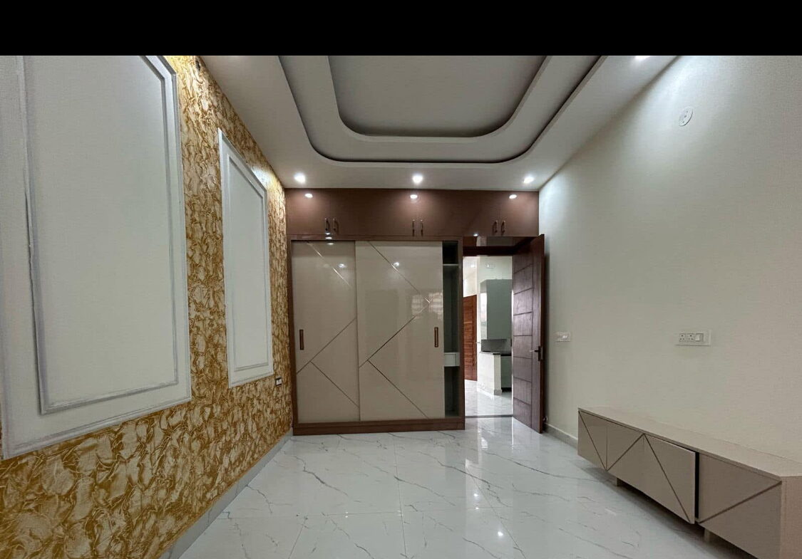 4 Beds 4 Baths villa for sale in Agra