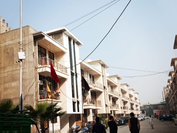 2Beds 2 Baths for sale in Agra