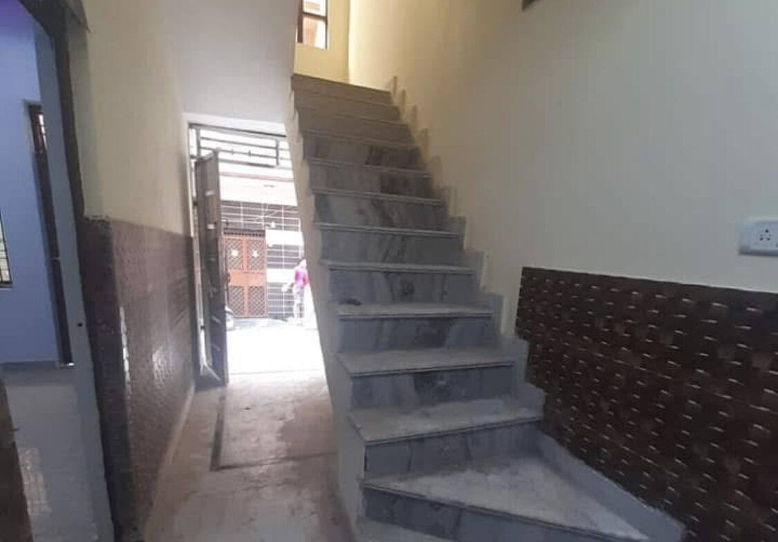 Independent house for sale in Agra