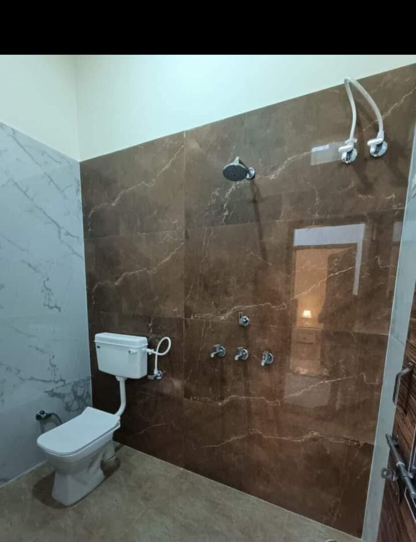 IMG_3060 3 Beds 3 Baths flat for sale in Agra