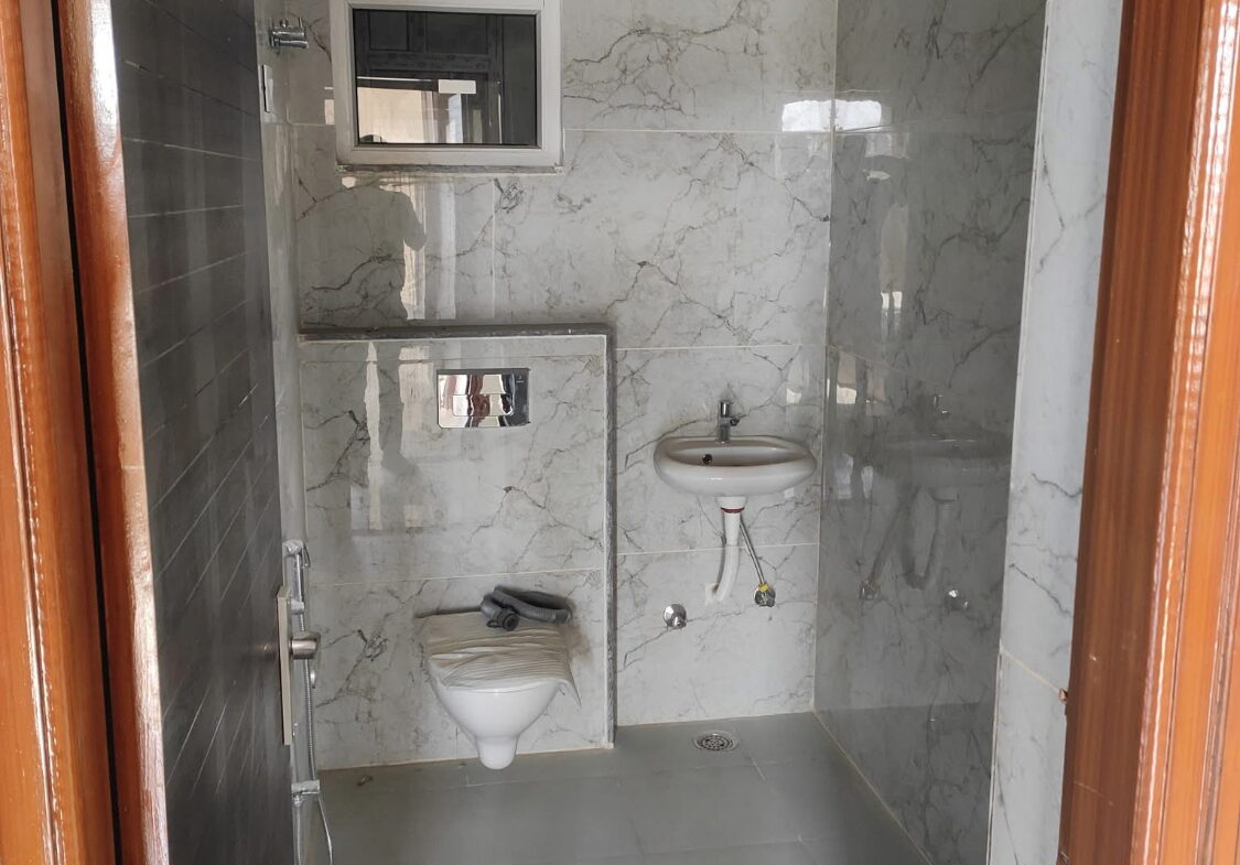 Independent flat for sale in Agra