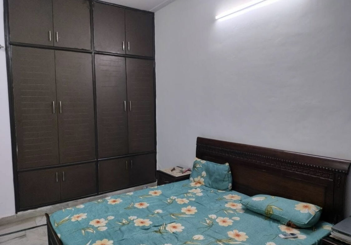 Independent villa for sale in Agra