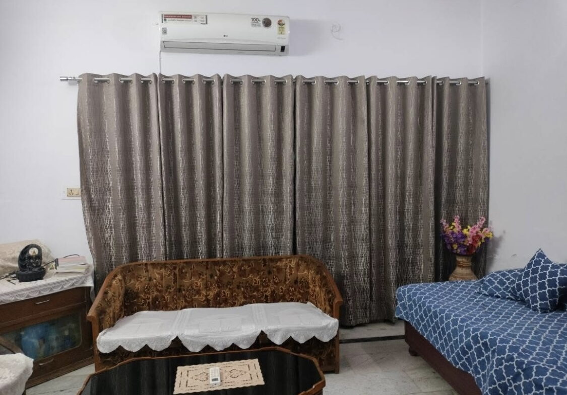 Independent villa for sale in Agra