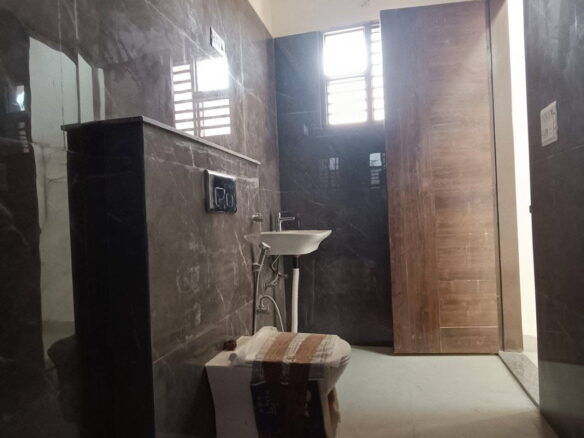 Independent flat for sale in Agra