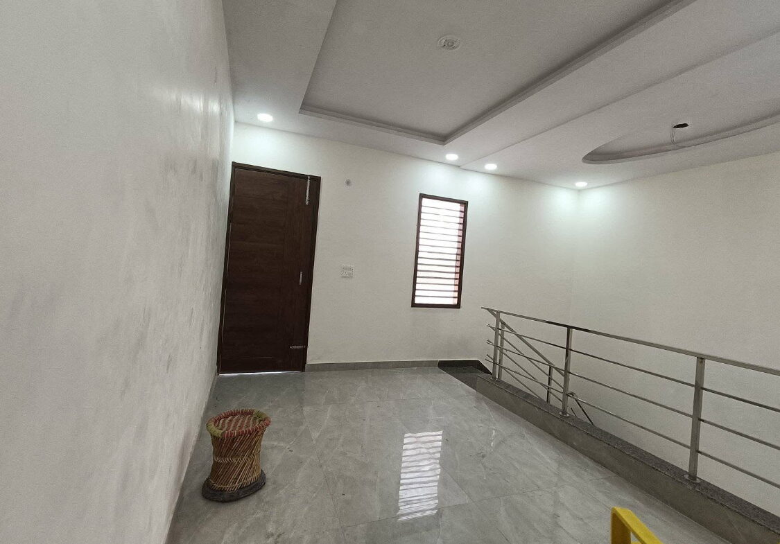 Independent flat for sale in Agra