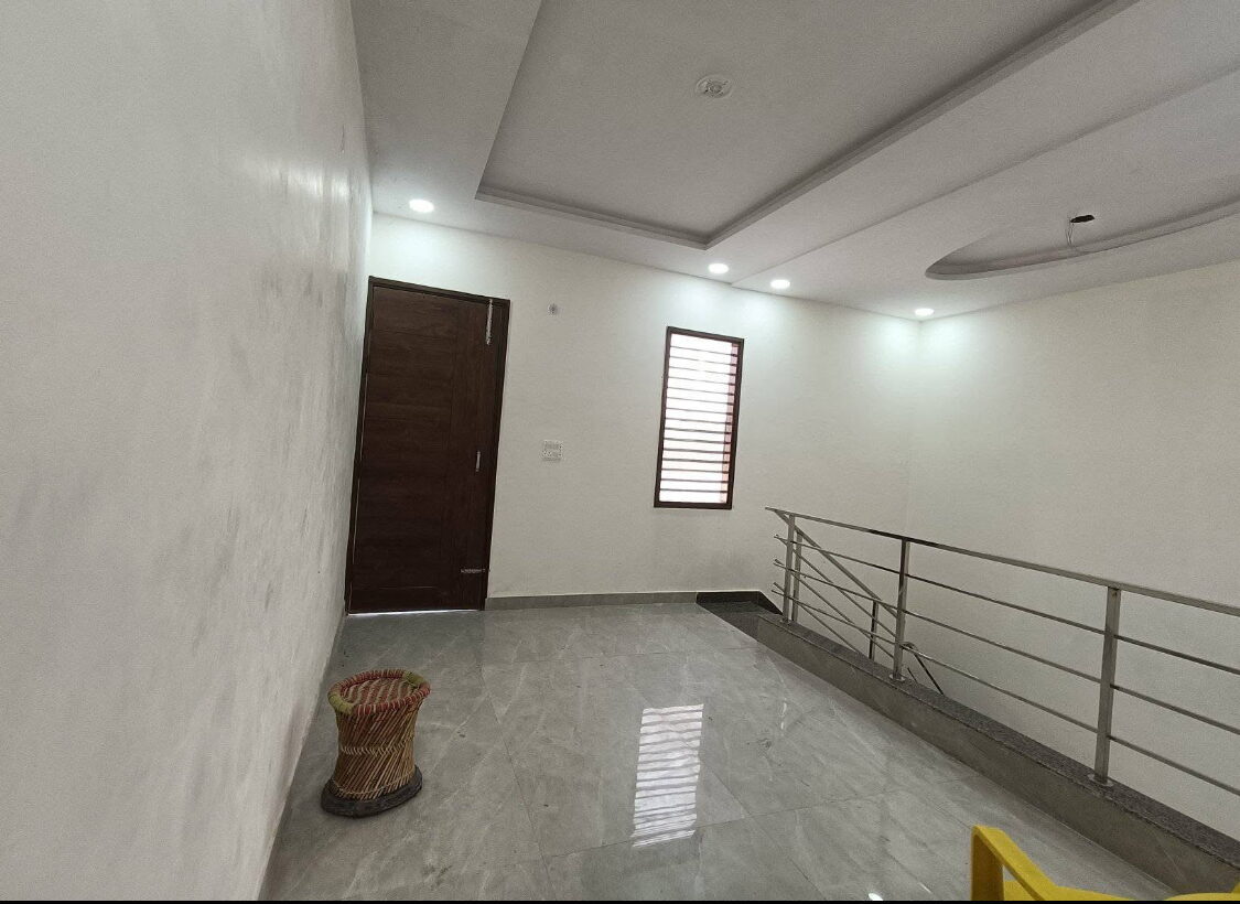 Independent flat for sale in Agra
