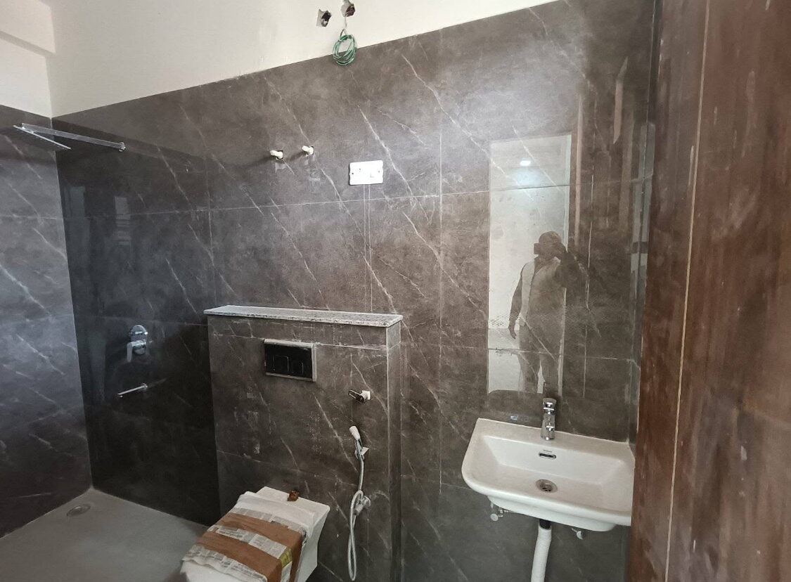Independent flat for sale in Agra