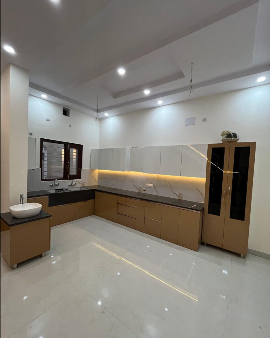 Independent villa for sale in Agra