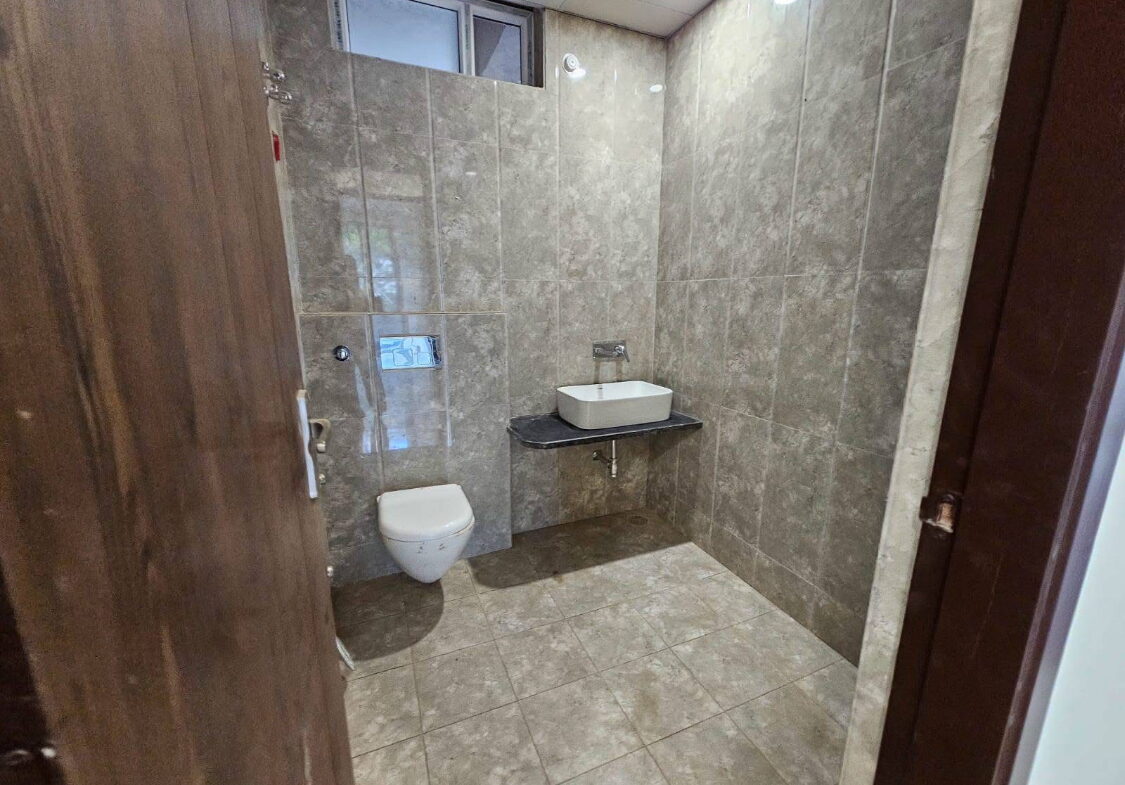 Independent flat for sale in Agra