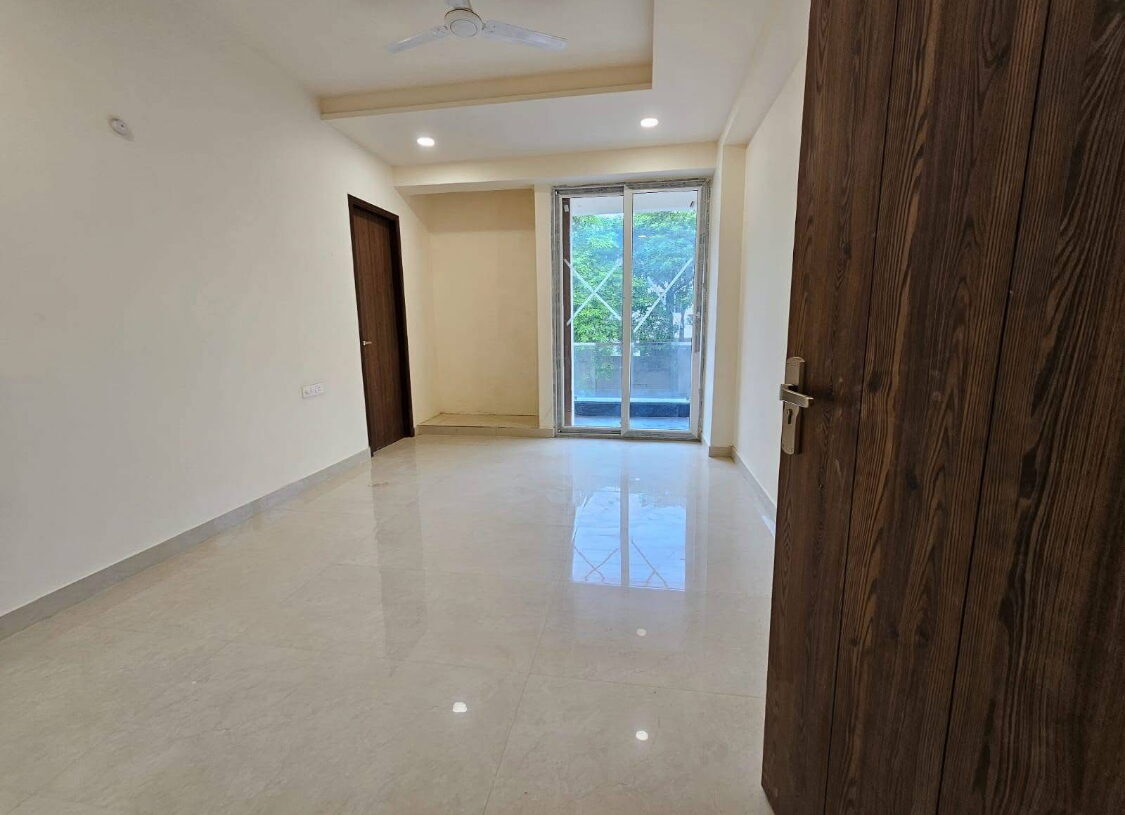 Independent flat for sale in Agra