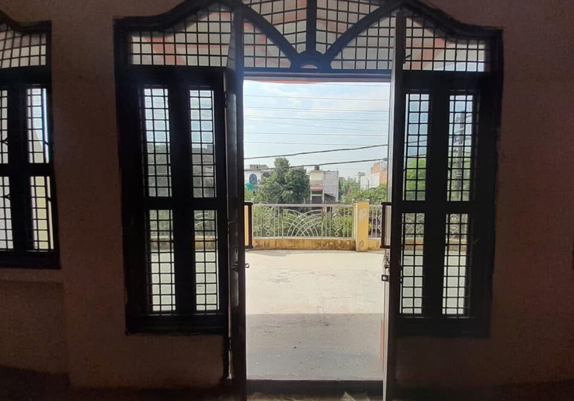 Independent flat for sale in Varanasi