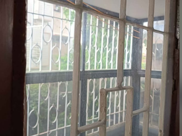 2 Beds and 2 Baths Flat for Sale in Kolkata