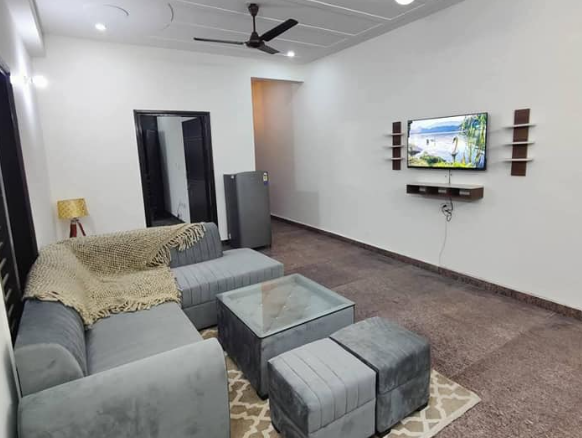 1 Bed and 1 Bath Flat for Rent in New Delhi