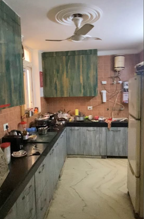 4 Beds and 4 Baths Flat for Rent in New Delhi