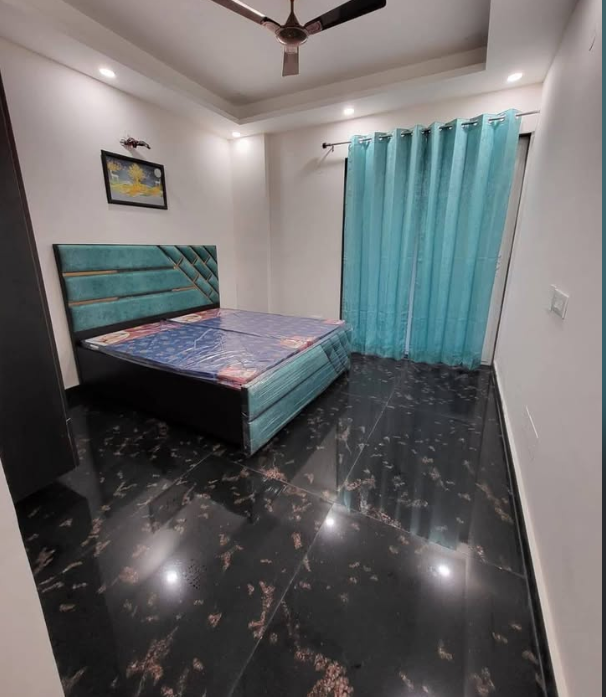 2 Beds and 2 Baths Flat for Rent in New Delhi