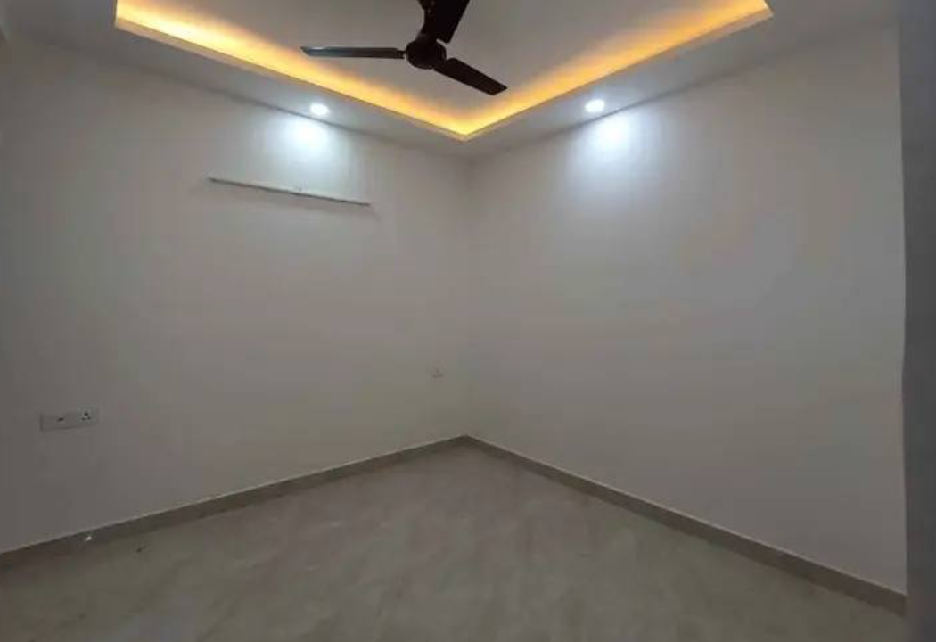 2 Beds and 2 Baths Flat for Rent in New Delhi