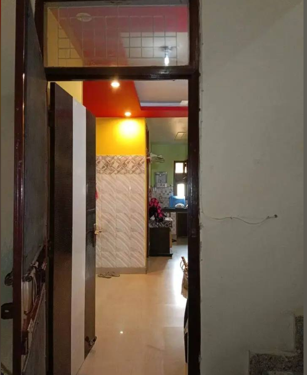 2 Beds and 2 Baths Flat for Rent in New Delhi