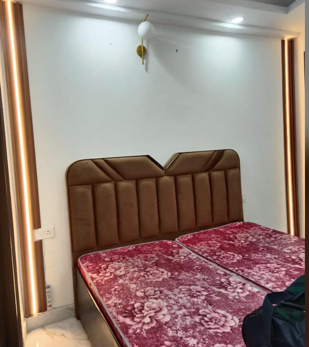 1 Bed and 1 Bath Flat for Rent in New Delhi