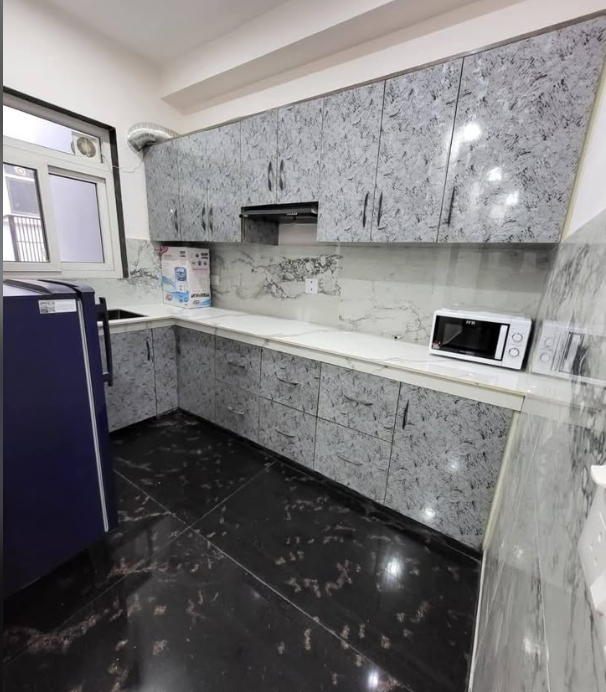 2 Beds and 2 Baths Flat for Rent in New Delhi