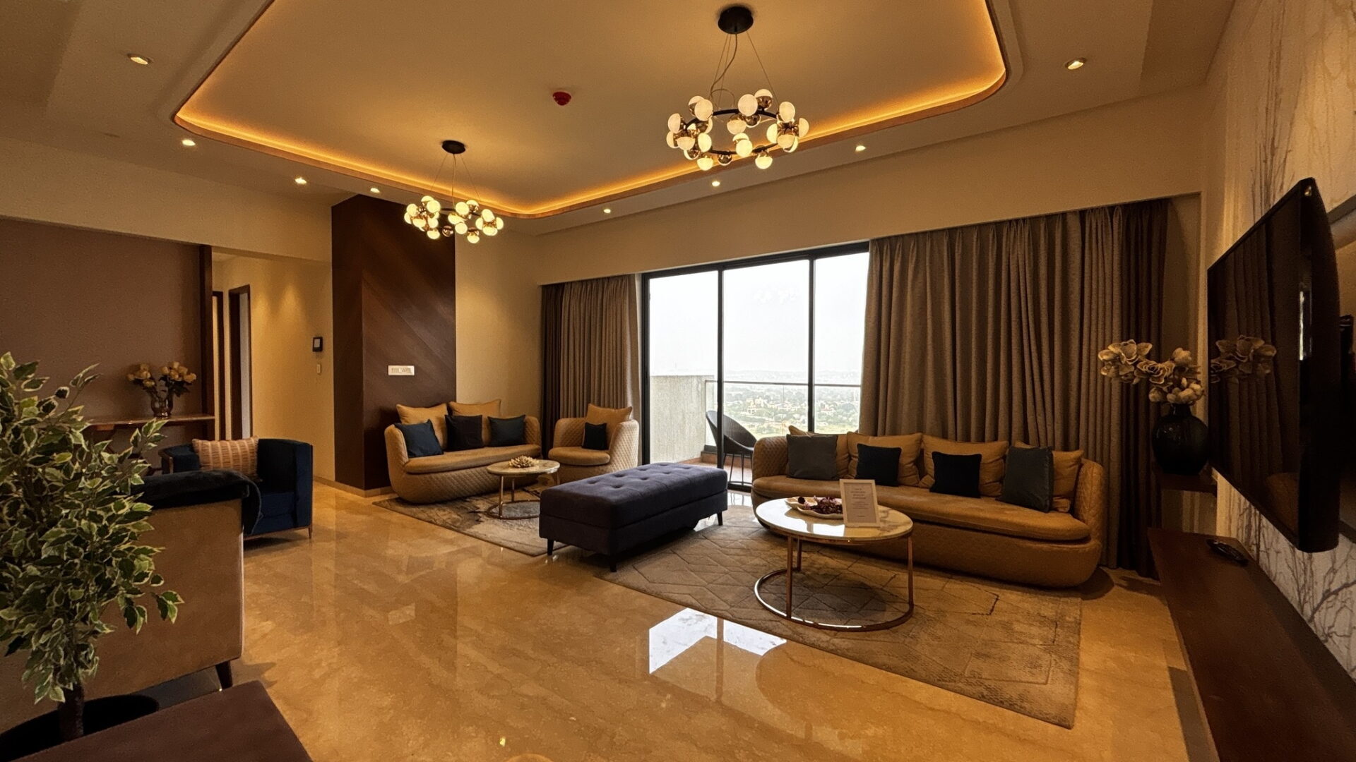 3 Beds and 3 Bath for sale in Mumbai