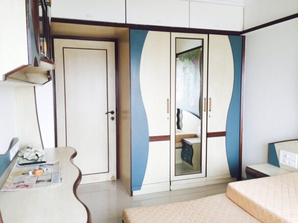 2 Beds and 2 bath for Sale in Mumbai