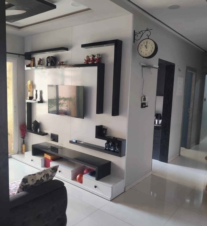 1 Bed and 1 bath for sale in Kharghar,Mumbai.