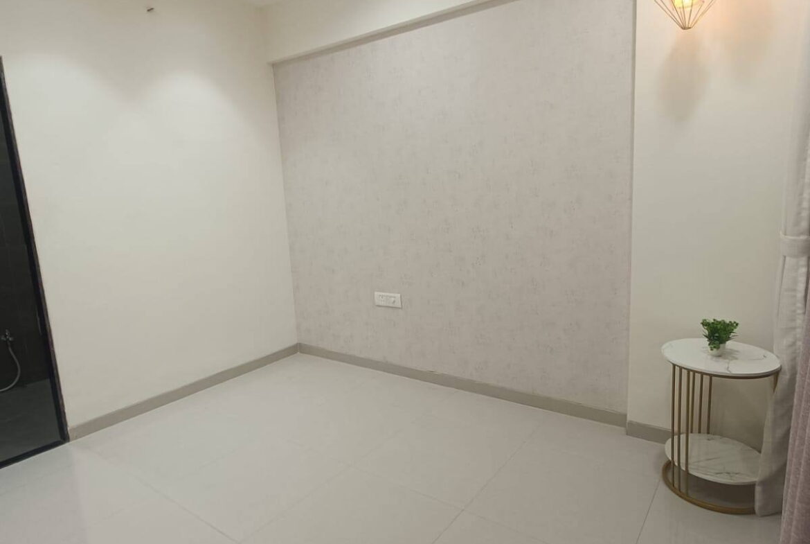 1 bed and 1 bath for sale in Mumbai