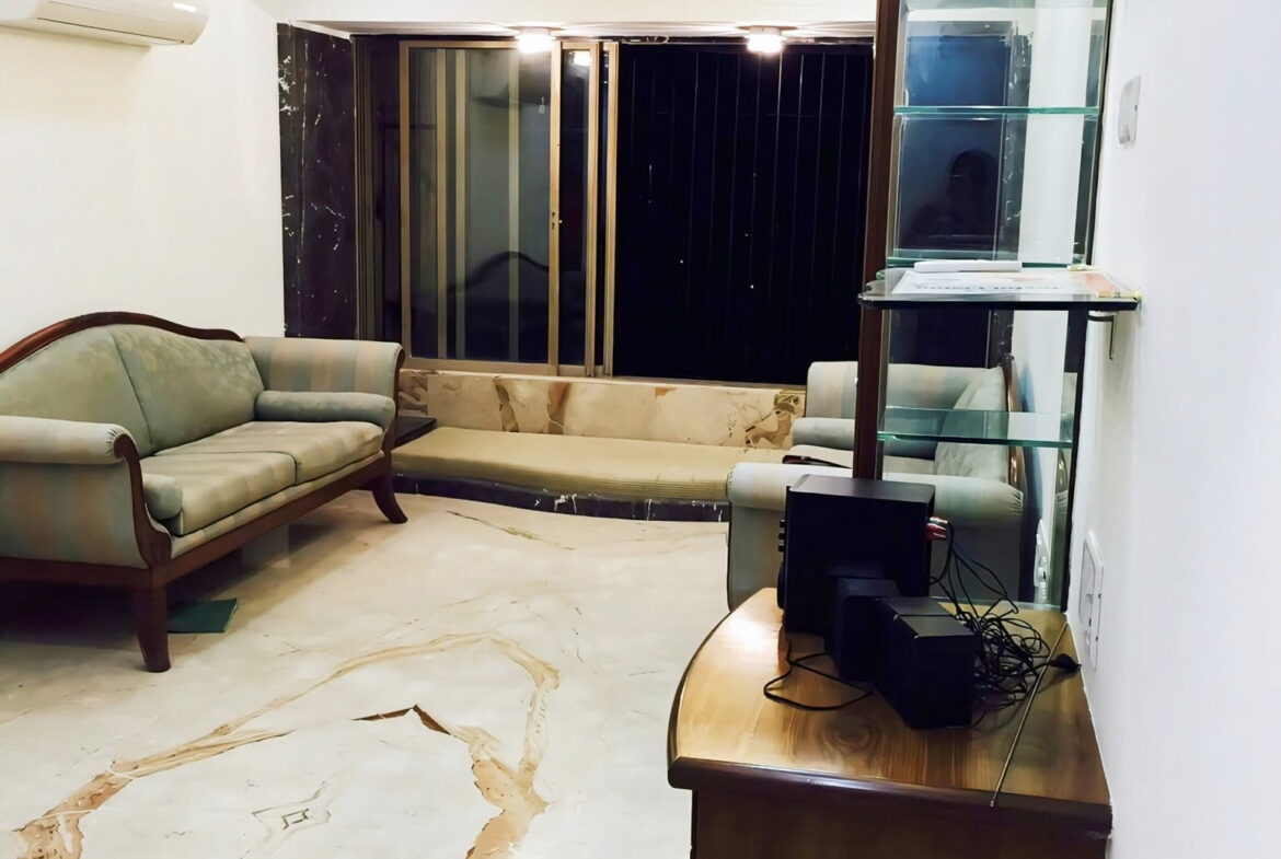 2 Beds and 2 bath for Sale in Mumbai