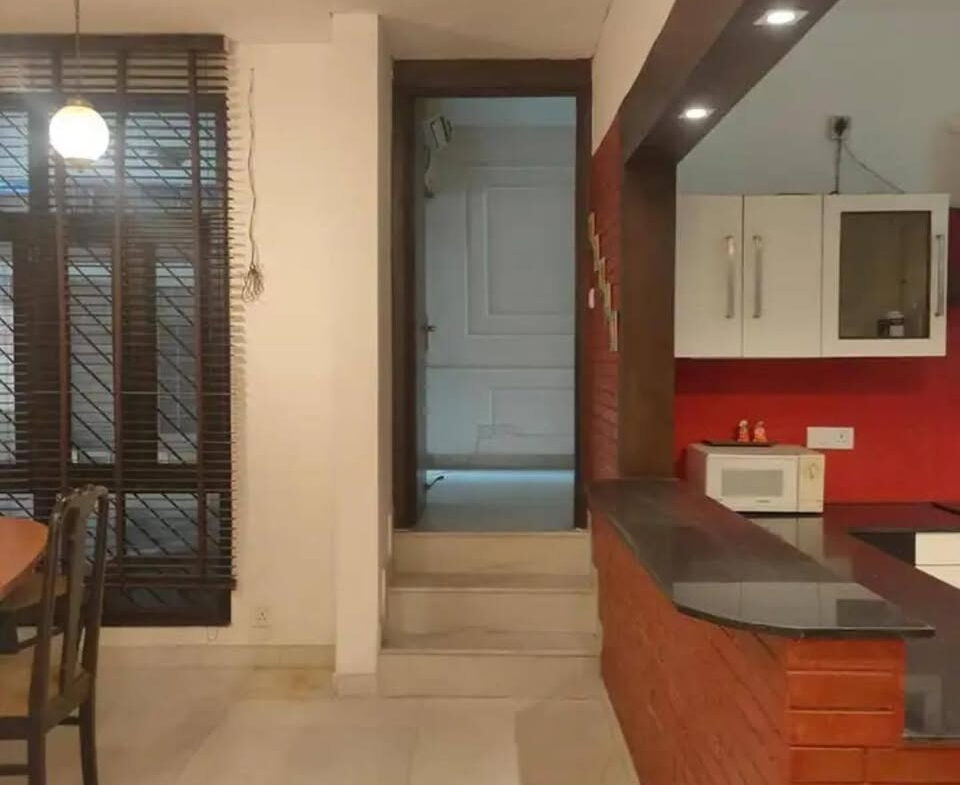 4 beds and 4 baths for rent in Delhi