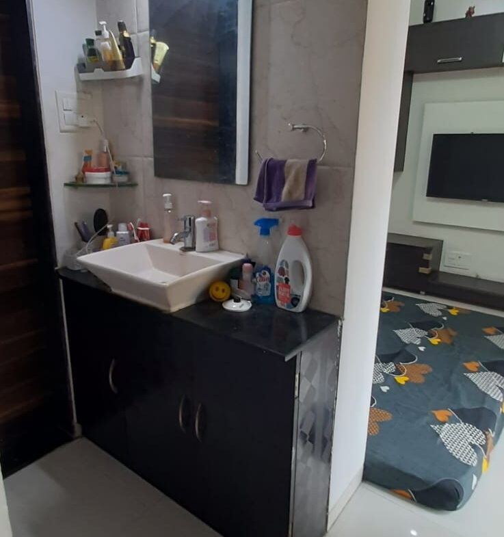 1 Bed And 1 Bath For Rent In Pune.