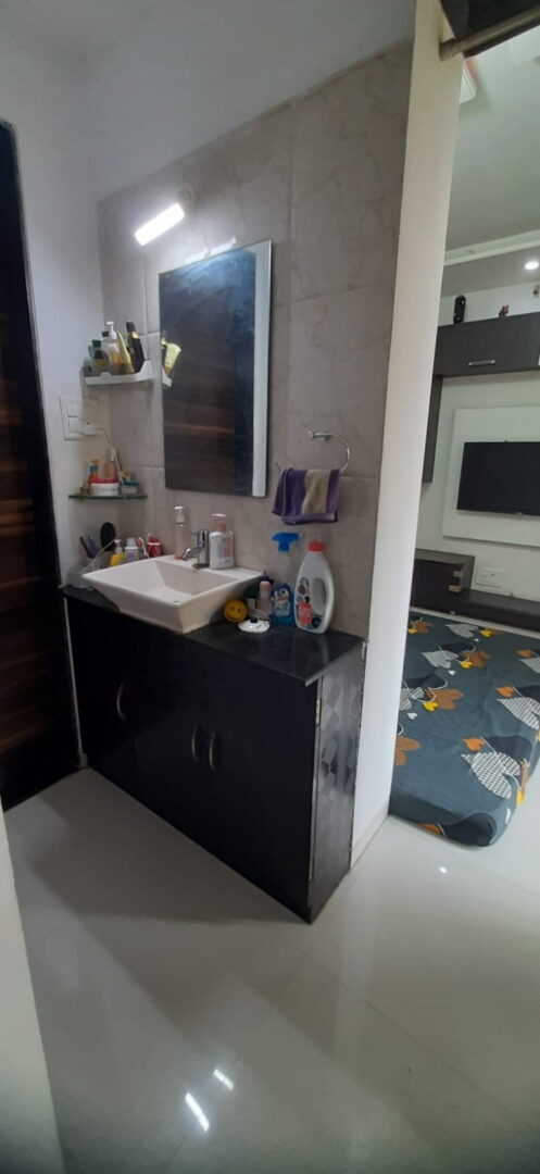 1 Bed And 1 Bath For Rent In Pune.