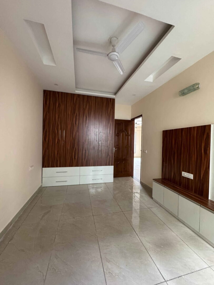 Independent flat for sale in Varanasi