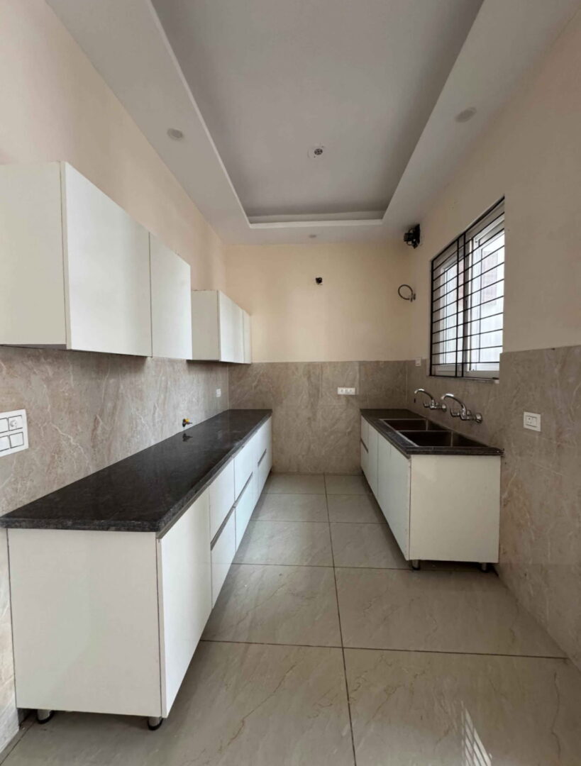 Independent flat for sale in Varanasi