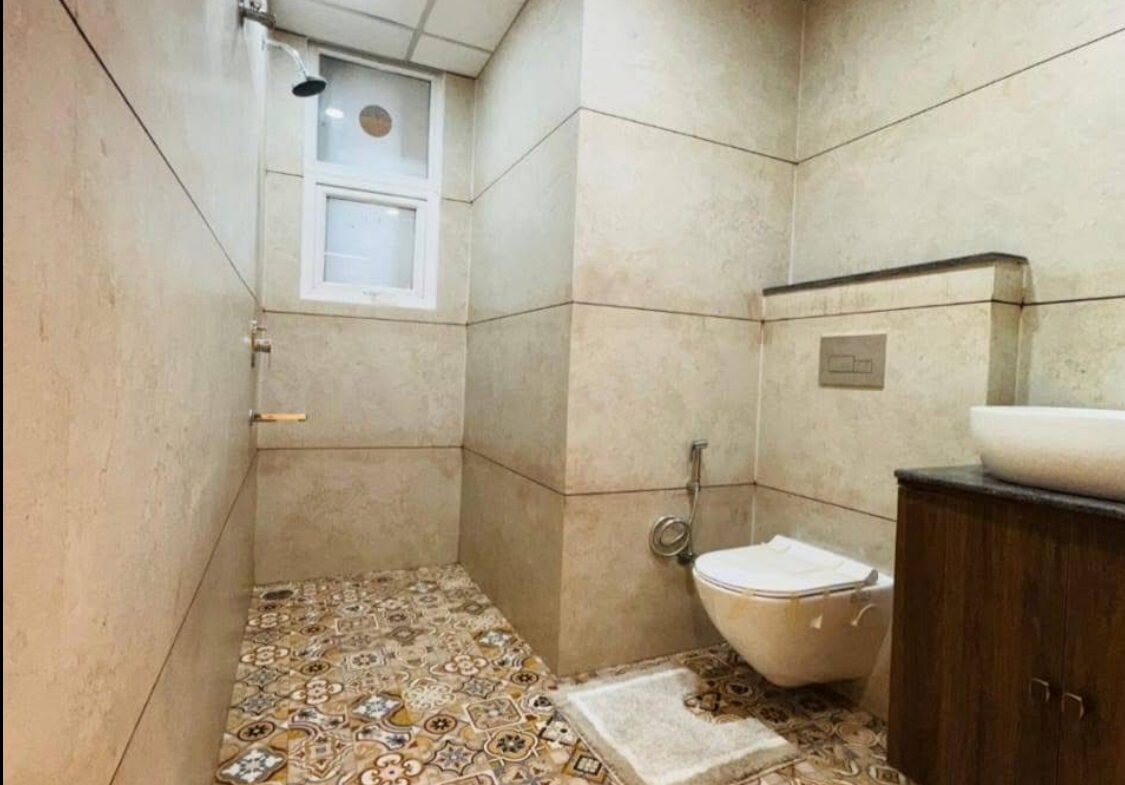 3 Beds 3 Baths flat for sale in Punjab