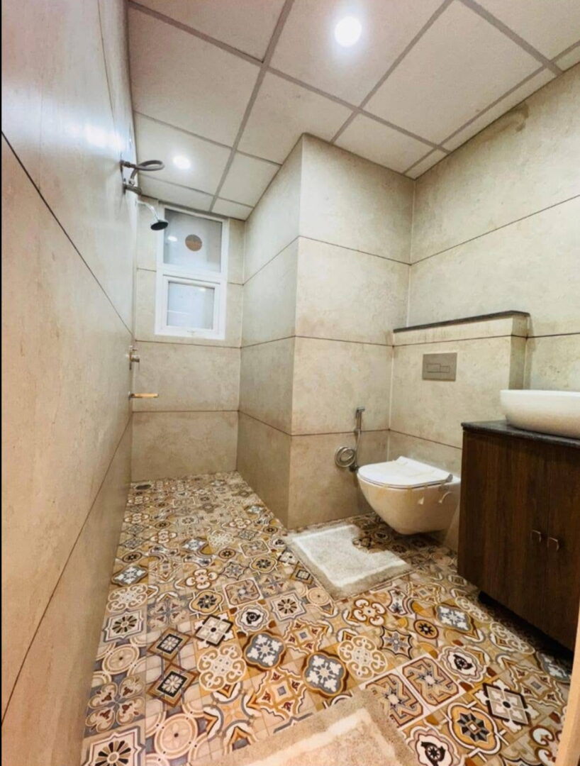 IMG_4358 3 Beds 3 Baths flat for sale in Punjab