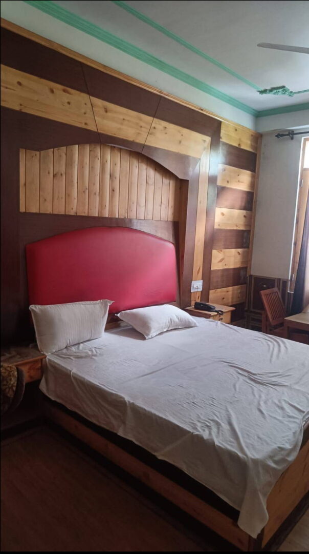 5 beds 5 Baths villa for sale in Punjab