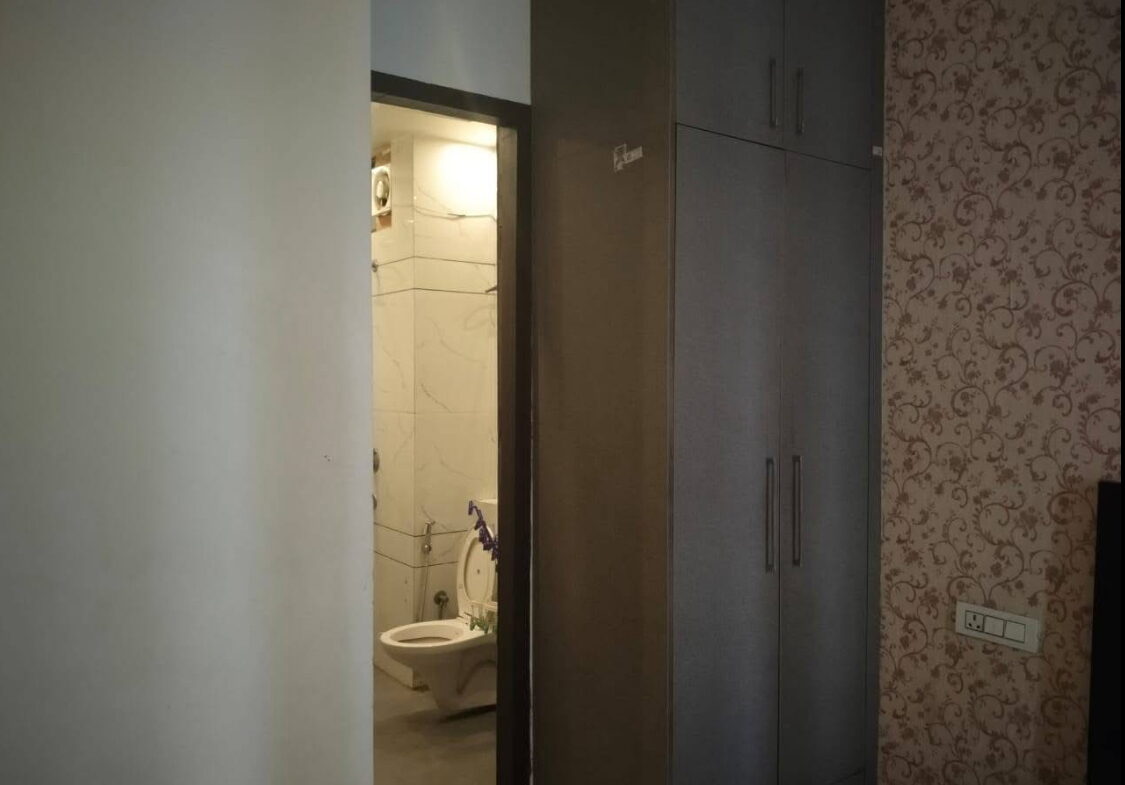 Independent flat for sale in Punjab