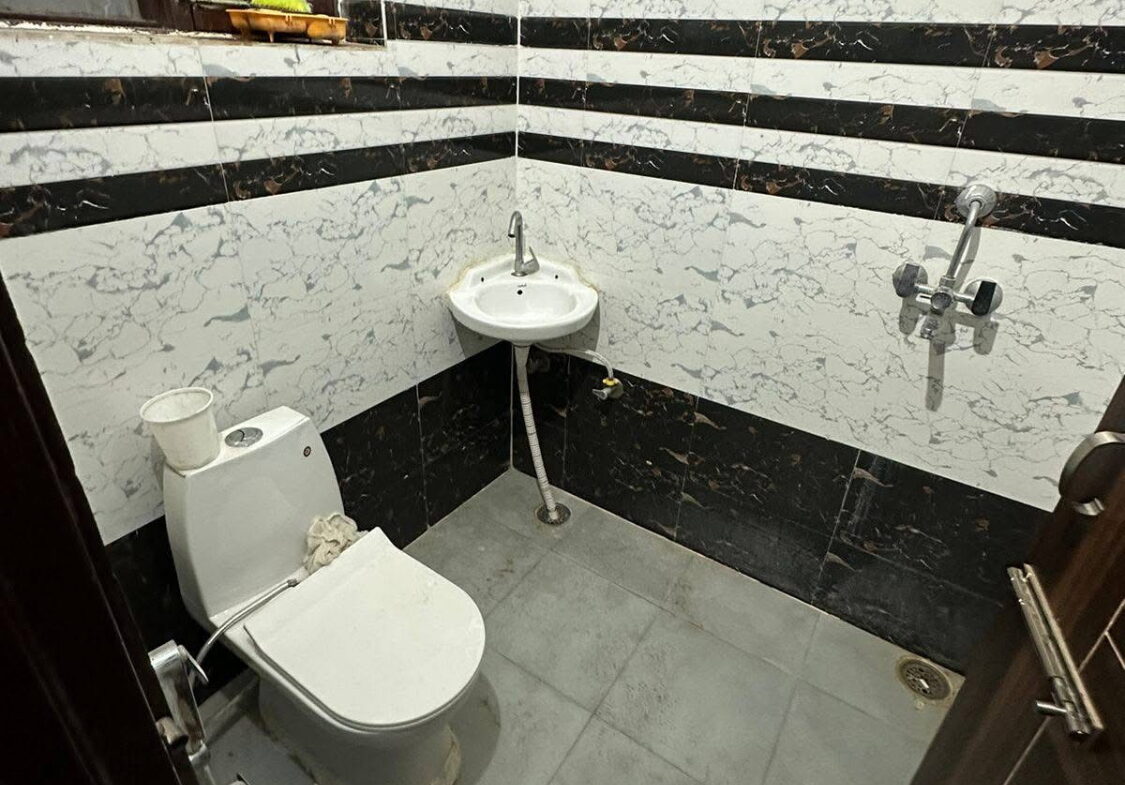 Independent flat for sale in Punjab