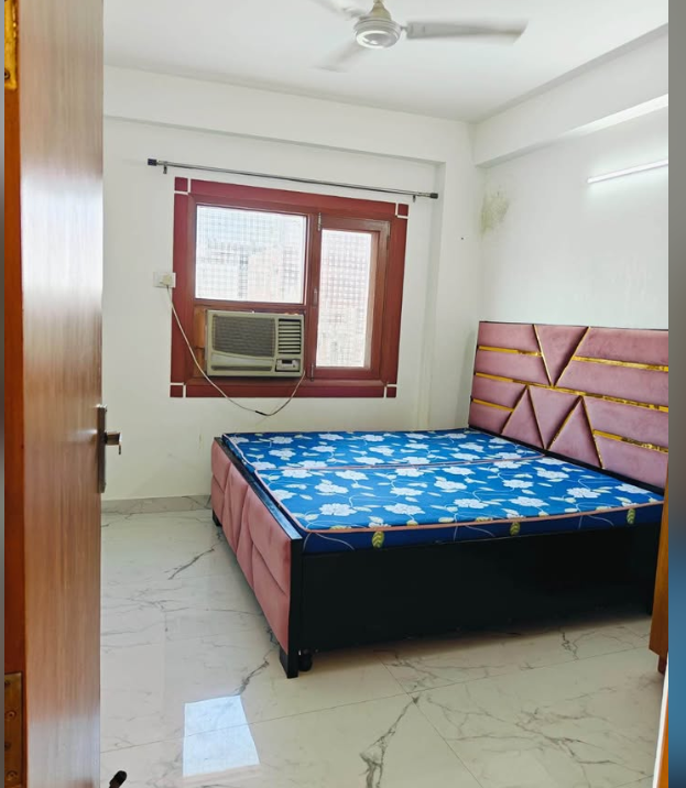 2 Beds and 2 Baths Flat for Rent in New Delhi
