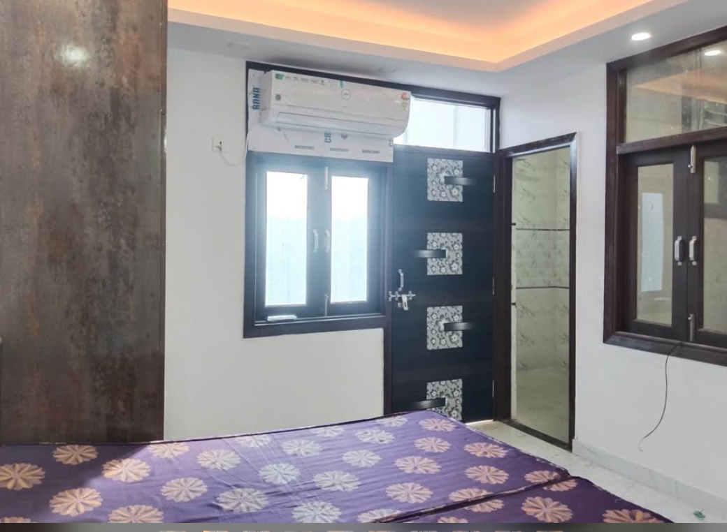 1 Bed and 1 Bath Flat for Rent in New Delhi