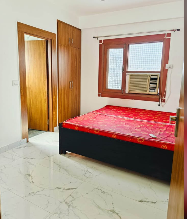 2 Beds and 2 Baths Flat for Rent in New Delhi