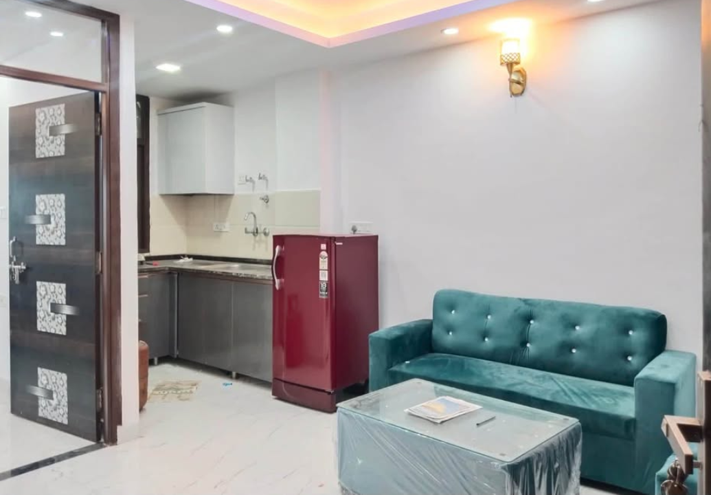 1 Bed and 1 Bath Flat for Rent in New Delhi
