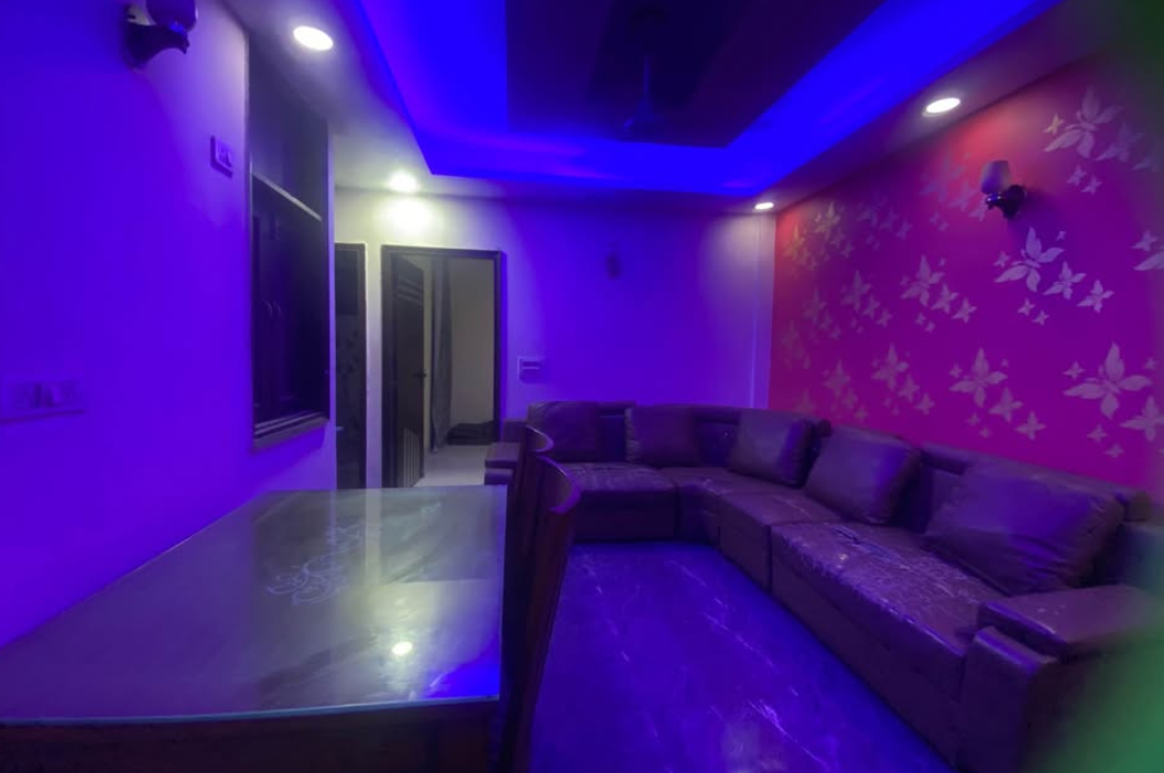 2 Beds and 2 Baths Flat for Rent in New Delhi