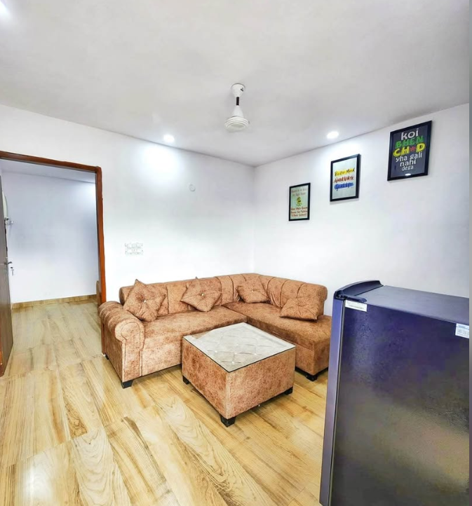 1 Bed and 1 Bath Flat for Rent in New Delhi