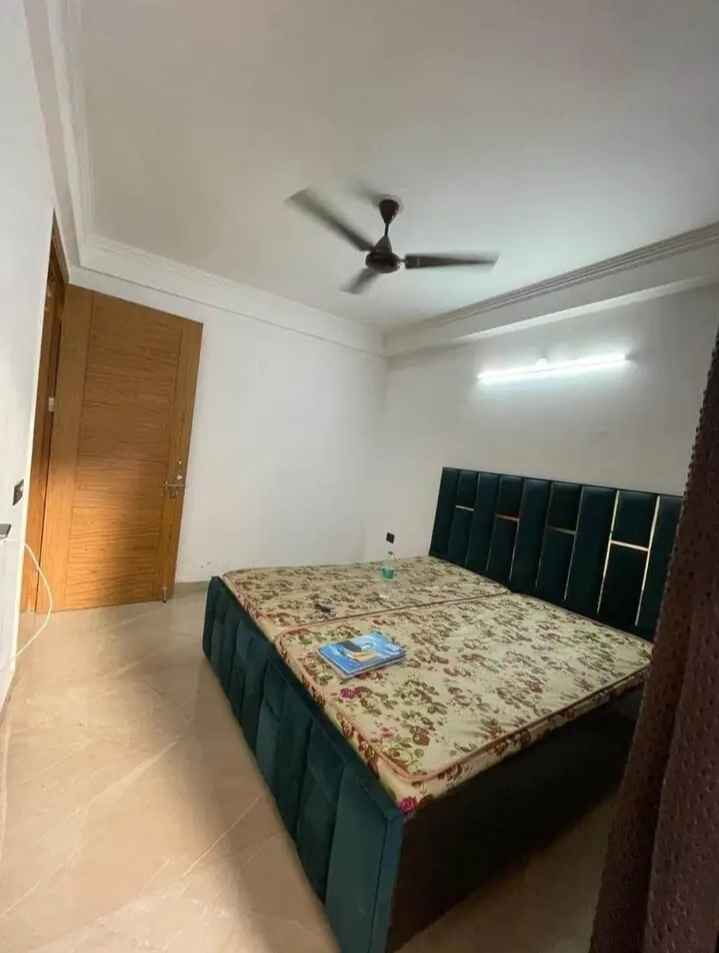 486292279_122120809742767802_434708913499700401_n 1 bed and 1 bath for rent in Noida