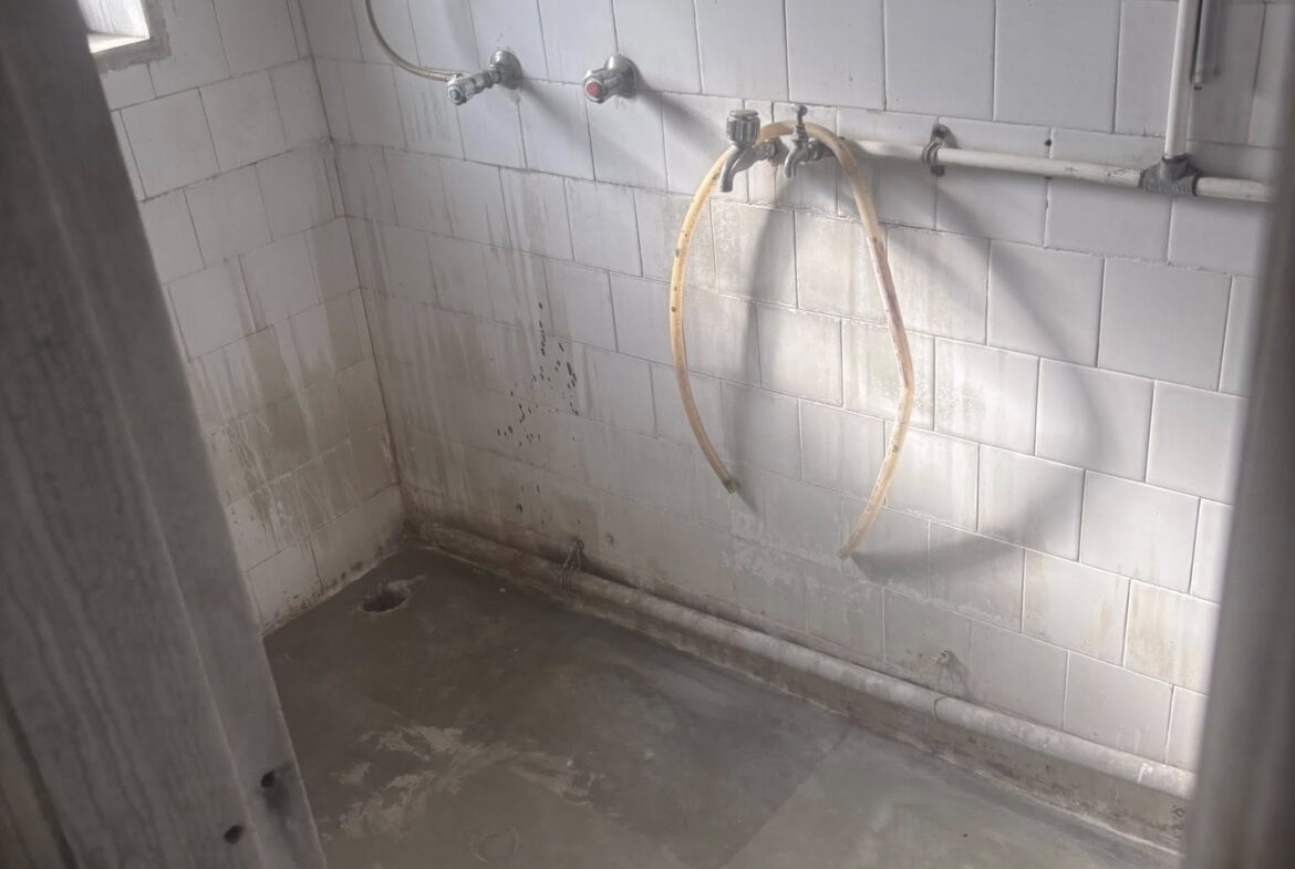 1 bed and 1 bath for rent in Mumbai