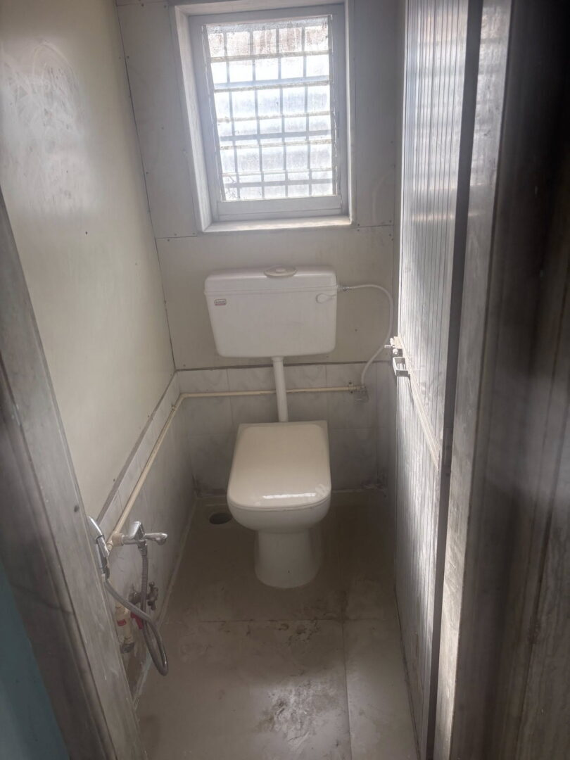 487167379_9430291297089957_522612478220832491_n 1 bed and 1 bath for rent in Mumbai