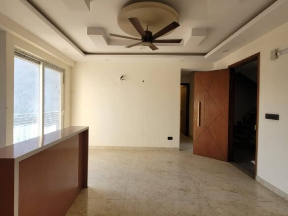 3 beds and 3 baths for sale in Delhi