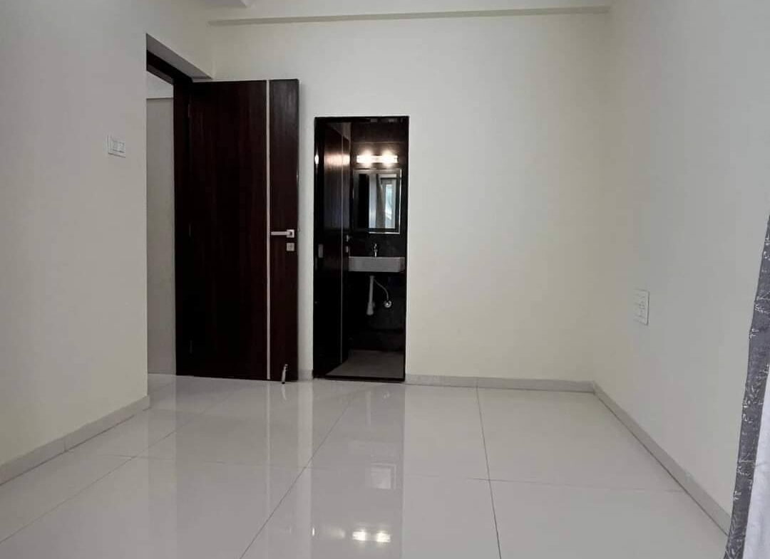 1 bed and 1 bath for sale in Mumbai